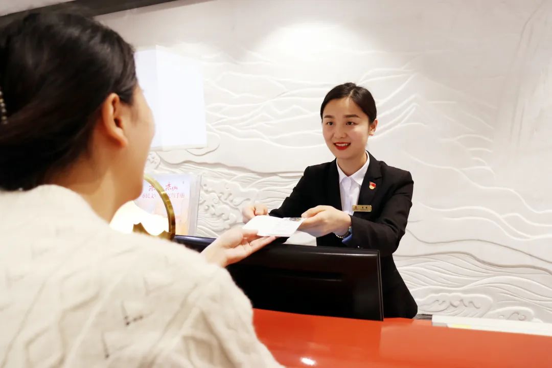 安逸酒店集團(tuán):學(xué)思想強(qiáng)覺(jué)性以主題教育促高質(zhì)量發(fā)展