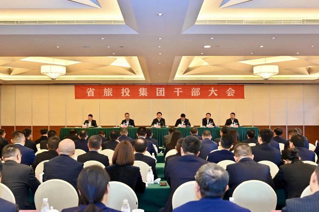 游勇同志任省尊龍凱時集團(tuán)黨委書記、董事長