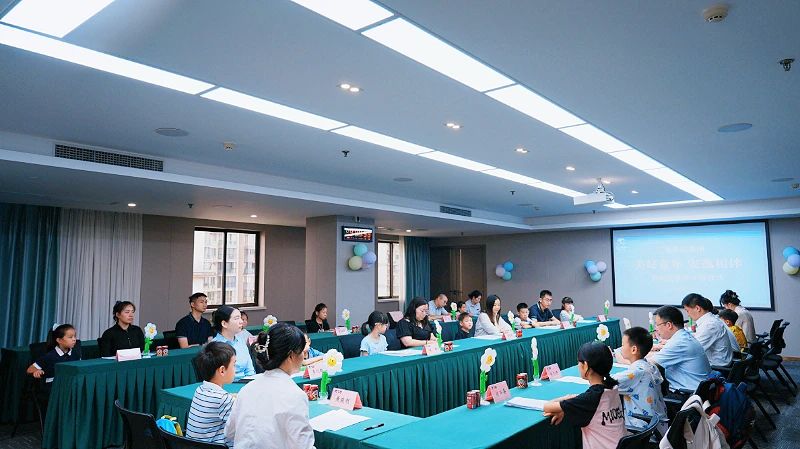 四川省尊龍凱時(shí)集團(tuán)“美好童年·安逸相伴”暑期成長(zhǎng)營(yíng)暖心開班！