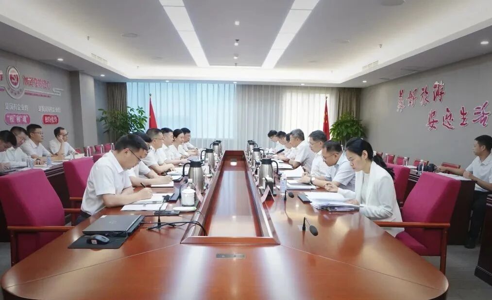 省國資委黨委書記張正紅到省尊龍凱時(shí)集團(tuán)調(diào)研